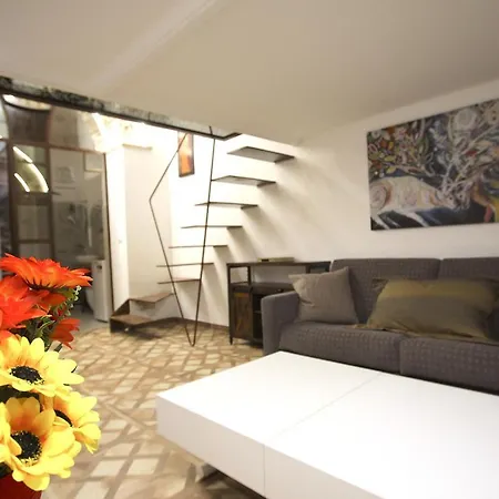 Monti Holiday House-2