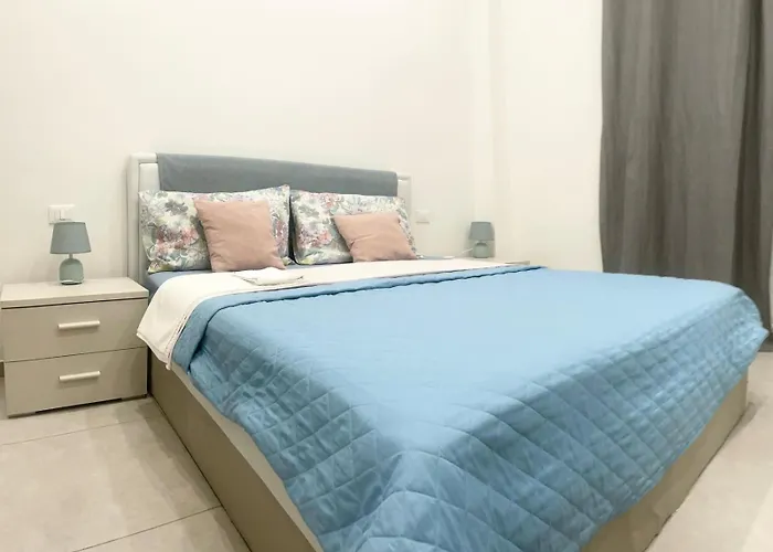 New Varese Venus Apartment